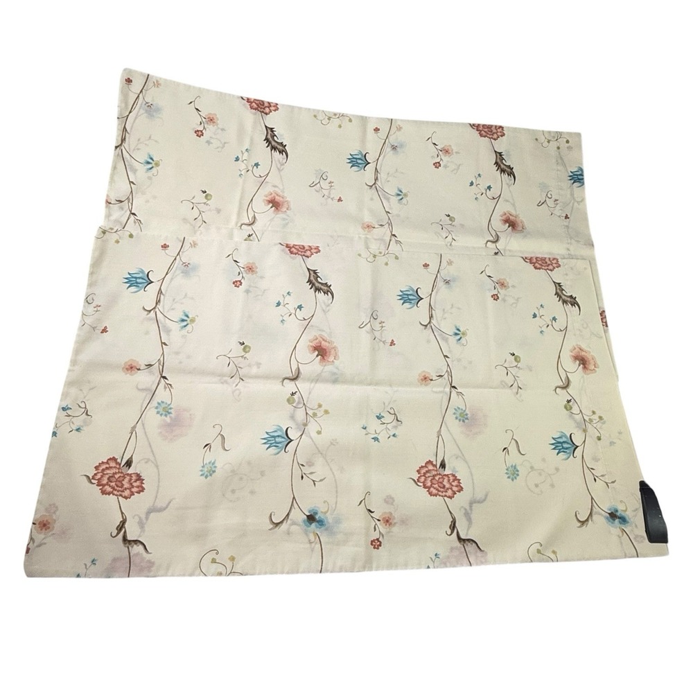 Pair Vintage JC Penney Folk Floral Pillowcases Standard No Iron Country Cottage‎